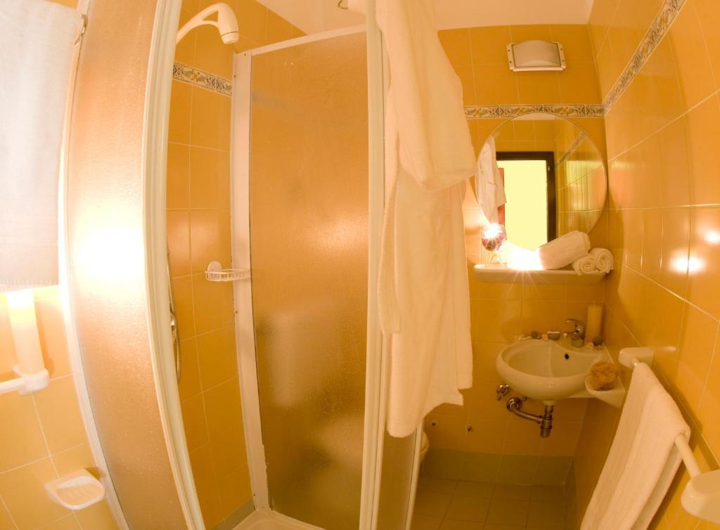 Hotel Corona 3*